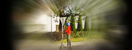 Baner: nowe pytania egzaminacyjne na percepcję - hulajnoga