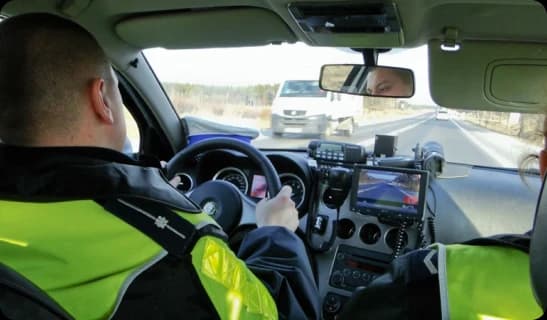 Zatrzymanie prawa jazdy przez policję – za co?