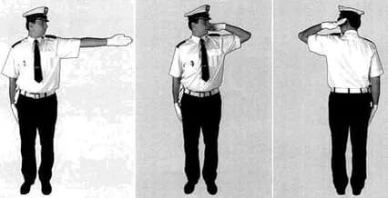 Znak Przejazd za policjantem