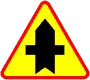 Znak A-6a Skrzyżowanie z drogą podporządkowaną występującą po obu stronach